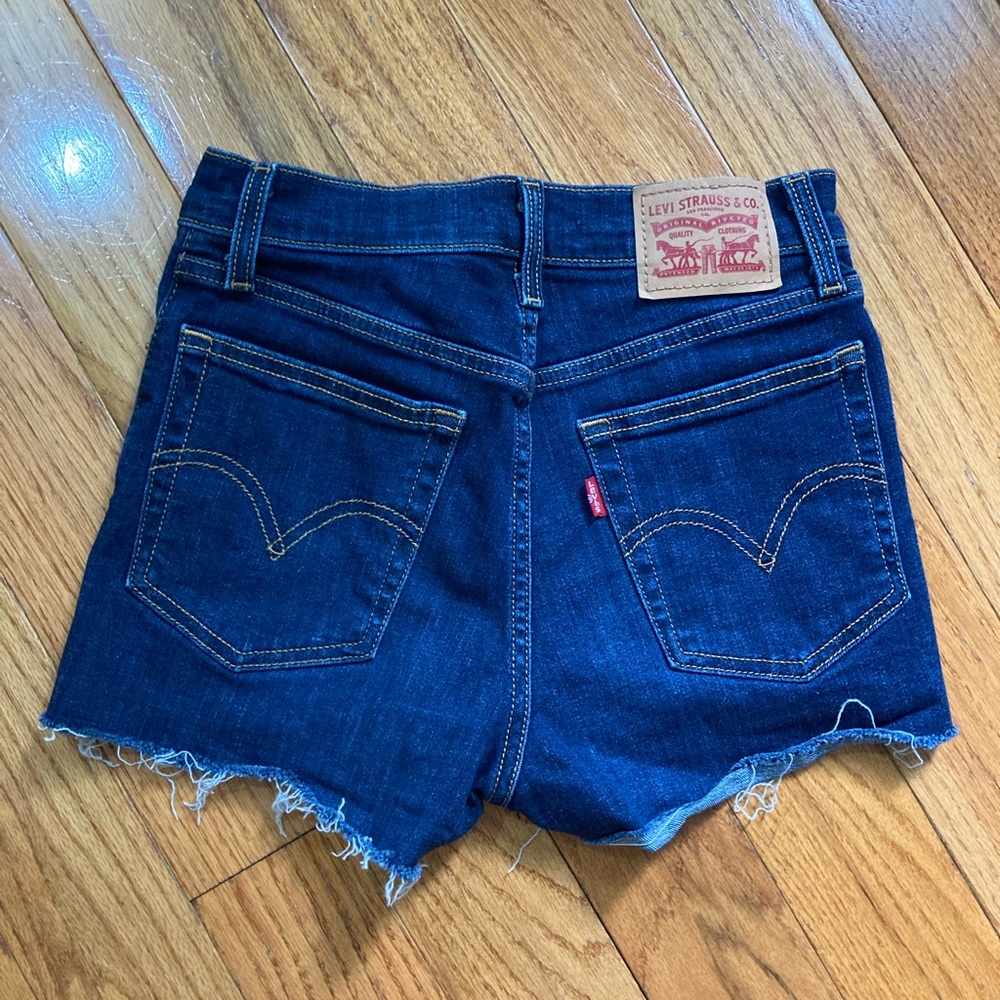 🩳 Levi’s High Rise Denim Shorts | Sz 25 shorts 🩳